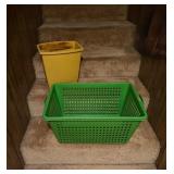 Vtg Green Basket and Yellow Binï¿½23ï¿½13.5ï¿½11