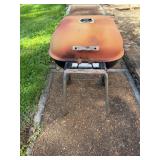 Vtg Metal Charcoal Grill on Standï¿½20x20x35