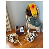 Weaving Loom w/Yarn, Bags, Textile Projects