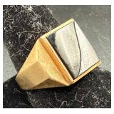10K Gold Ring w/ Black Onyx Stone