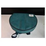 Pyrex 2 Qt Casserole with 2 Lids & Carry Case