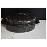 Small Enamel Roasting Pot USA