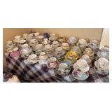 Fine China Teacups w/Saucers Set