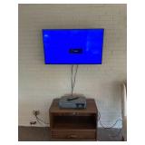 Sceptre 42in TV with VHS/DVD Player