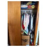 Closet Lot With Assorted Items
