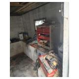 Contents of Well House - Read Details