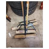 4 Push Brooms