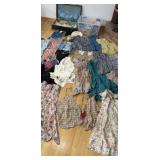 Vintage Women's Clothing & Accessories