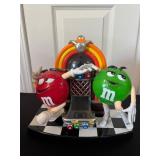 M&M