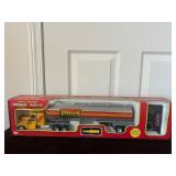 Battery-Operated Kenworth Hauler 23