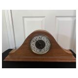 Vtg Wooden Mantel Clock 21