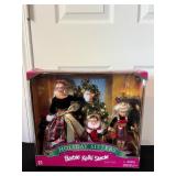 Holiday Sisters Barbie Gift Set 13