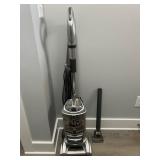 Shark Navigator Lift-Away Deluxe Vacuum