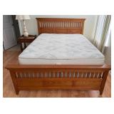 Queen Slat Oak Bed