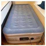 SoundAsleep Raised Twin Air Mattress w/ Pump