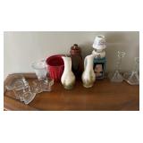 Decorative Vase Pair, Glassware & Table Lamps