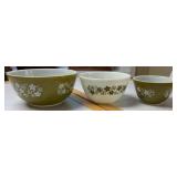 Pyrex Spring Blossom Nesting Mixing Bowls Set