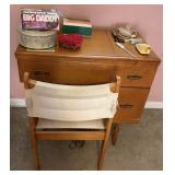 Singer Sewing Machine Table w/ Chair & Accessories