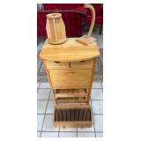 Wood Stationery Cabinet with Accessories