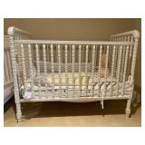 Modified Vintage Spindle Crib
