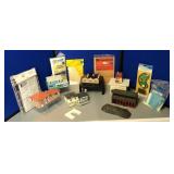 Vintage HO Scale R/R Buildings & Accessories