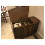 Oak Zenith Stereo W/ Record Player