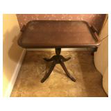 Mahogany Duncan-Phyfe Style Serving Tray Table