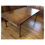Solid Pine, Dining room table w/ 2 leafs