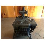 Salesman sample size Queen Cast iron stove