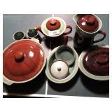 9pcs of pottery, brown and green glaze