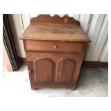 Early washstand 1 drawer & 1 doors
