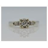 14K GOLD AND DIAMOND RING