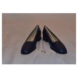 Brand New Blue Talbots Pumps/Shoes-Size 6
