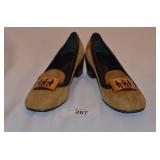 Tan & Brown w/Gold Tone Details Stacks-Size 6