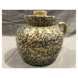 Spongeware bean pot with lid