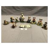 9pcs of Cow figures,