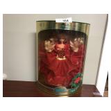 1993 Happy Holiday Barbie in box