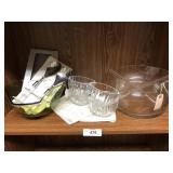 Stylish salad serving dishes