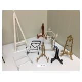 Plate/picture holders