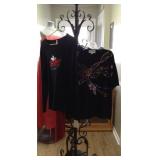 Metal scroll hanger w/clothes