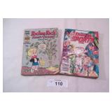2pcs of mini comic books