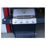 Expert Gas Grill w/ cover