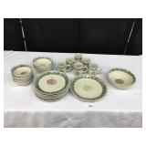 25 Pieces of Apple Pattern Stoneware China