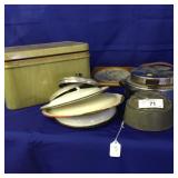 Kitchen Lot-Waffle Maker,Jello Mold,Bread Box +