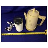 Vingtage Regal Coffee Maker & Coffee/Spice Grinder