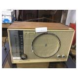 Vintage Wood & Celluloid Zenith Tube Type Radio