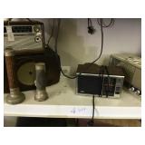 7 Pieces of Collectibles-4 Radios,1 Electric Shave