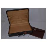 Lark A 411 Briefcase & Paper/Legal Carrier