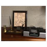 4pcs desk items, Award, iHome & more