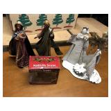 4pcs Various Nativity scenes, metal & wood